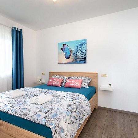 Apartman Jelena Vrbnik Eksteriør bilde