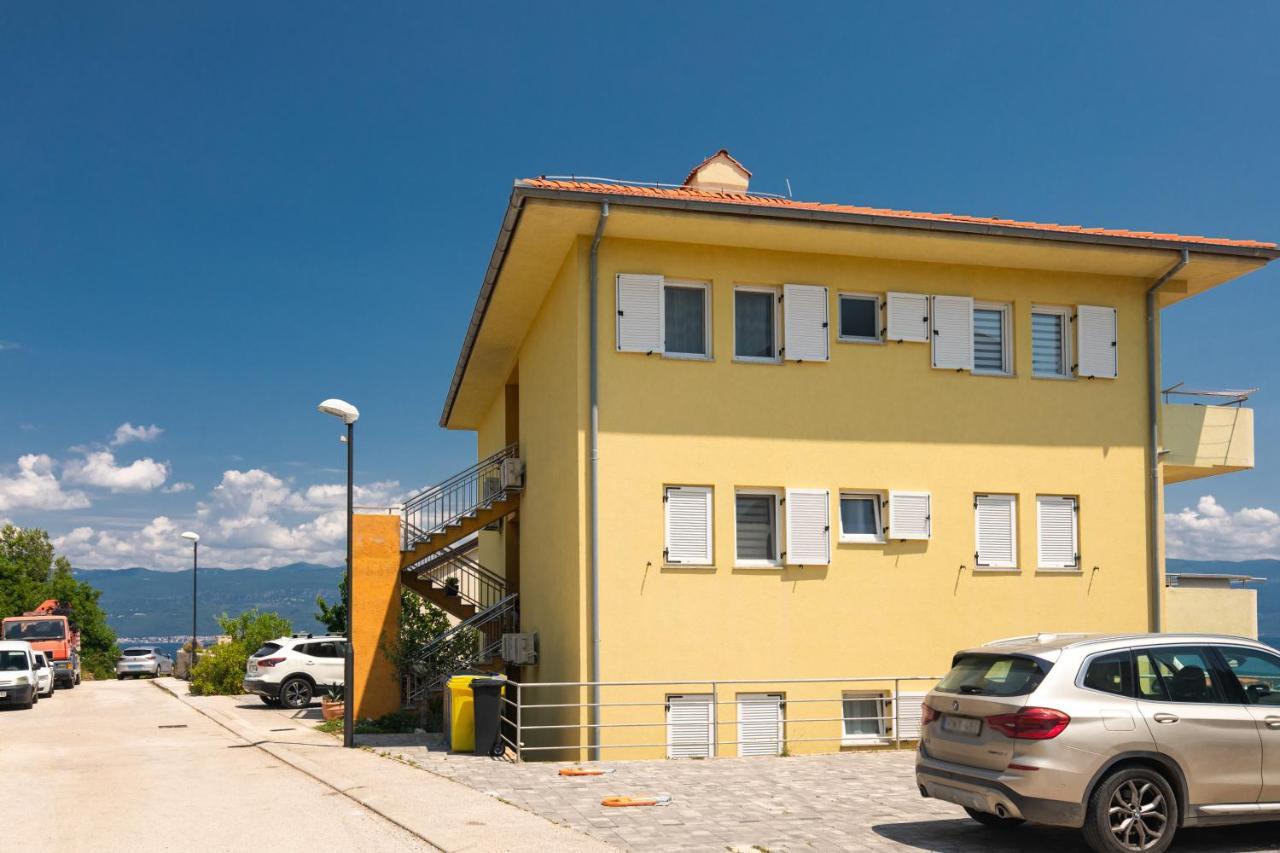 Apartman Jelena Vrbnik Eksteriør bilde