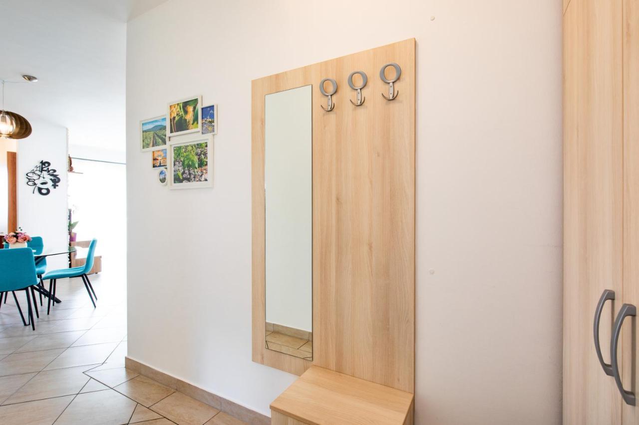 Apartman Jelena Vrbnik Eksteriør bilde